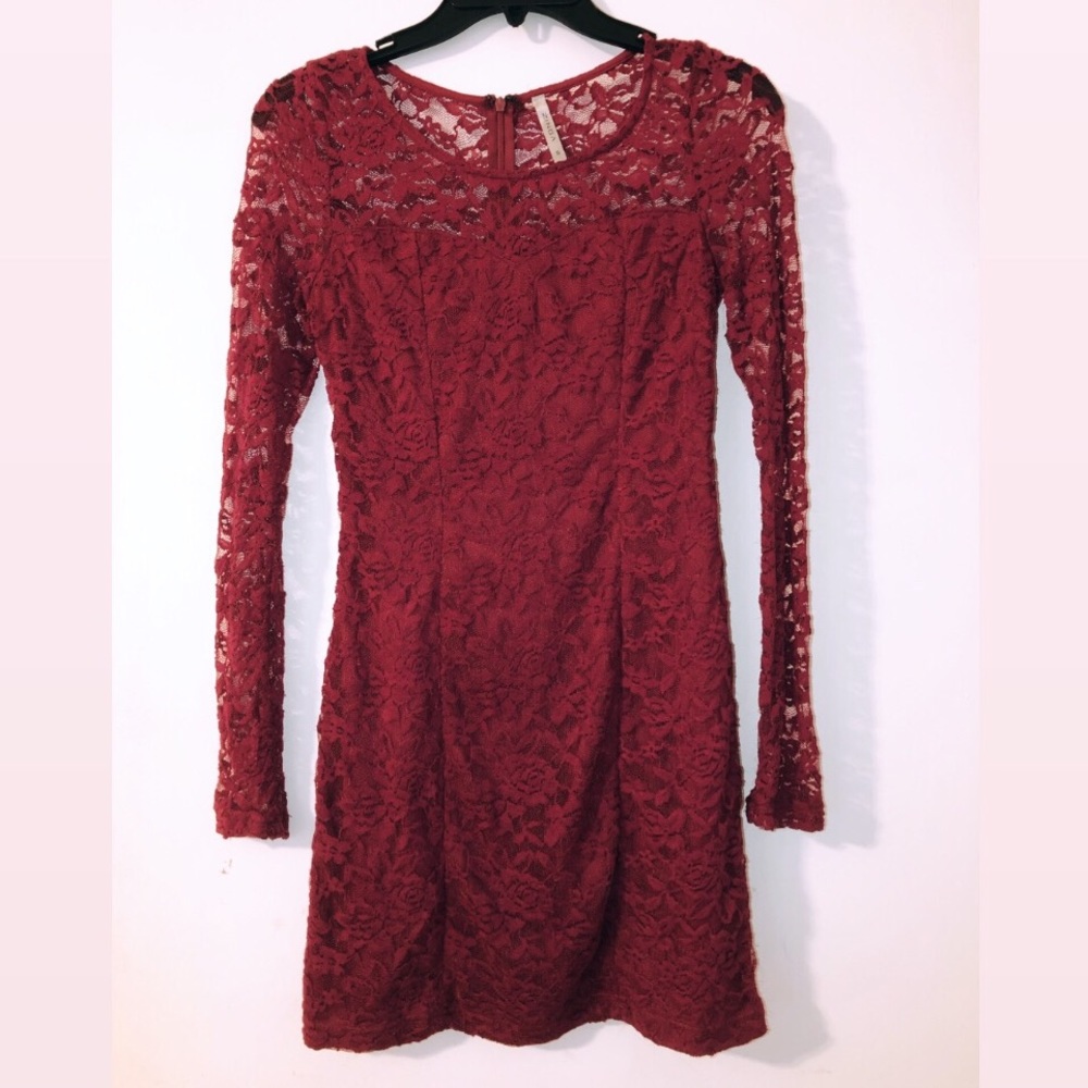 Maroon lace long sleeve dress
